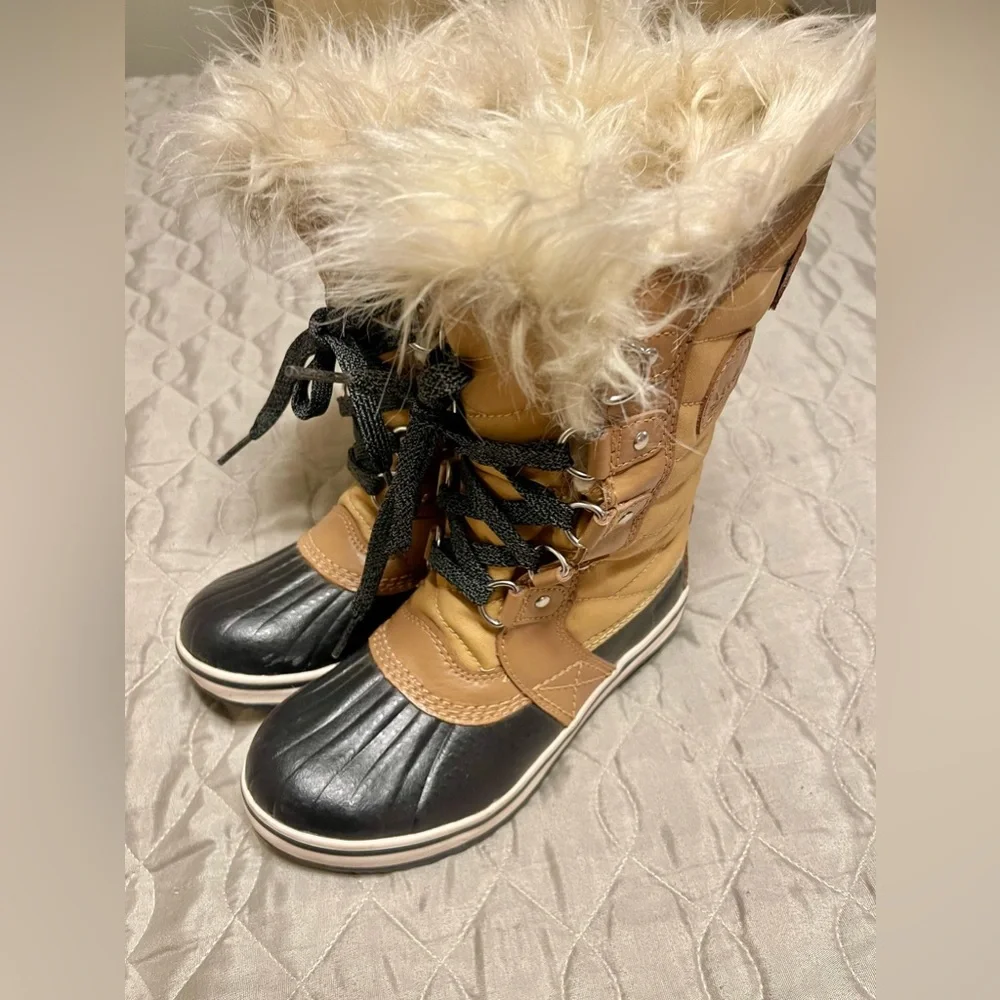 Sorel Kids Tan Brown Black Faux-Fur Lace-Up Winter Boots